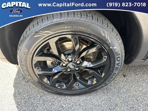 Used 2019 Land Rover Discovery Sport HSE AWD/4WD image 13