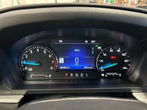 Used 2022 Ford Explorer XLT w/ Equipment Group 202A AWD/4WD image 25
