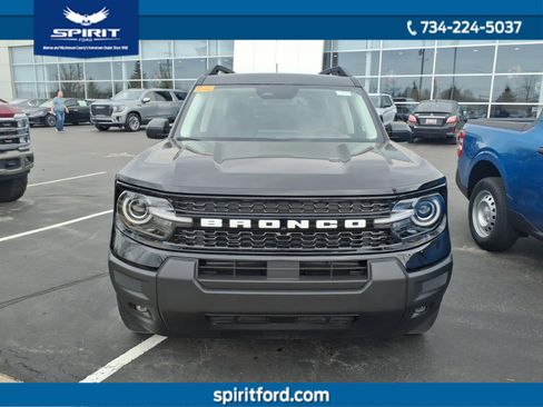 New 2025 Ford Bronco Sport Outer Banks image 2