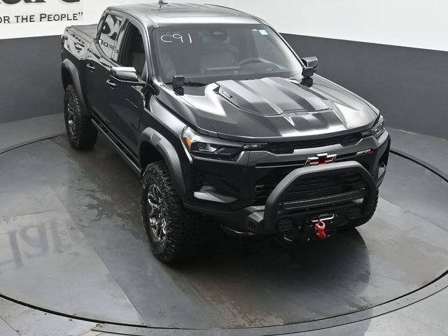 New 2026 Chevrolet Colorado ZR2 w/ Off-Road Front Bumper Package AWD/4WD image 25