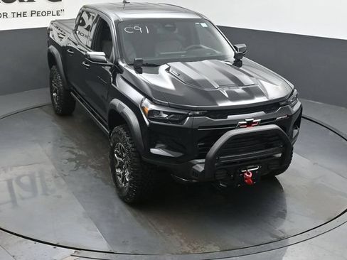 New 2026 Chevrolet Colorado ZR2 w/ Off-Road Front Bumper Package AWD/4WD image 25