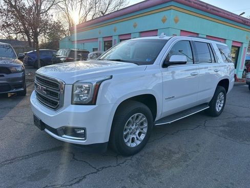 Used 2018 GMC Yukon SLT image 3