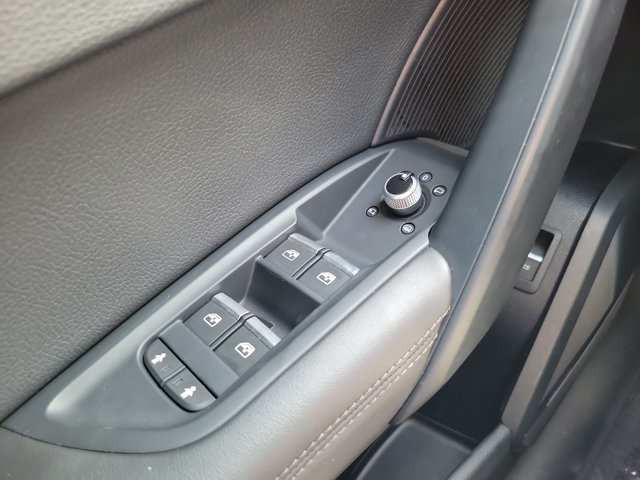 Used 2019 Audi Q5 Premium Plus w/ Premium Plus Package AWD/4WD image 19