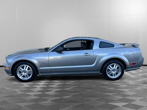 Used 2008 Ford Mustang GT RWD image 7