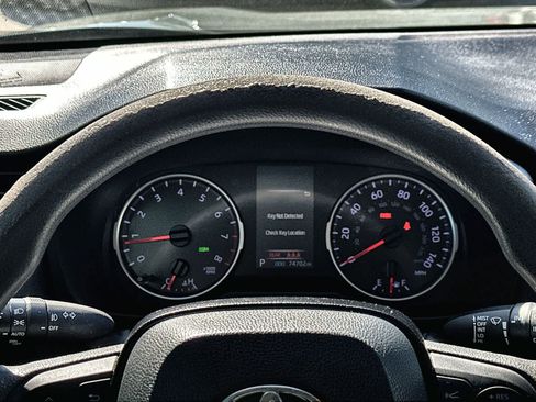 Used 2019 Toyota RAV4 XLE image 18