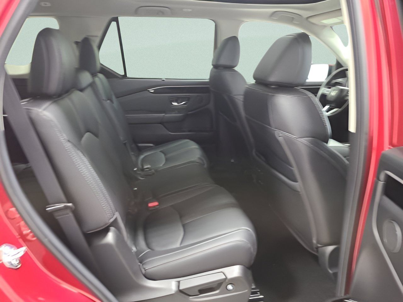 Used 2024 Honda Pilot Touring image 16