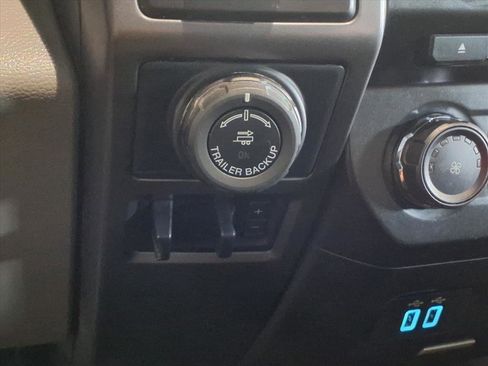 Used 2018 Ford F150 XLT w/ Equipment Group 302A Luxury image 24