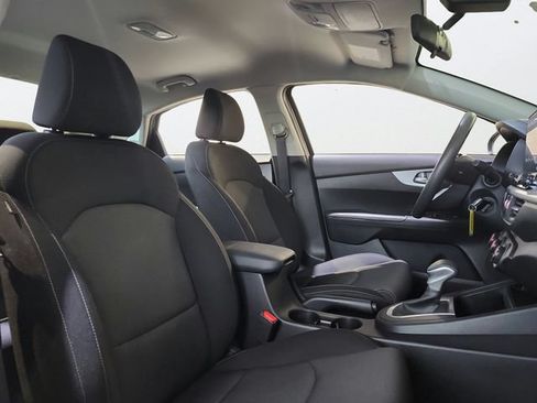 Certified 2024 Kia Forte LXS FWD image 21