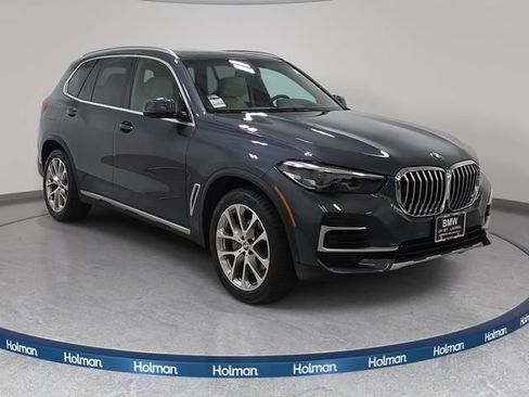 Used 2022 BMW X5 xDrive40i w/ Luxury Seating Package AWD/4WD image 4