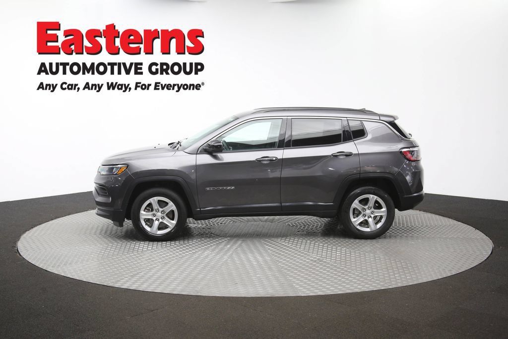 Used 2024 Jeep Compass Latitude AWD/4WD image 58
