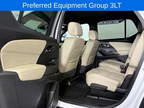 Used 2023 Chevrolet Traverse LT w/ LT Premium Package AWD/4WD image 12