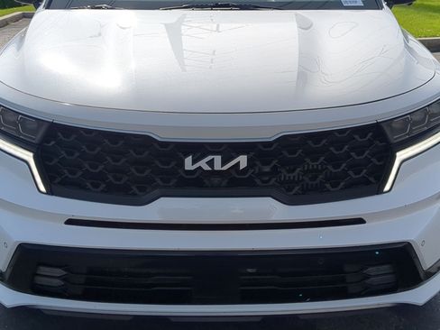 Used 2022 Kia Sorento SX Prestige w/ Panoramic Sunroof Package AWD/4WD image 9