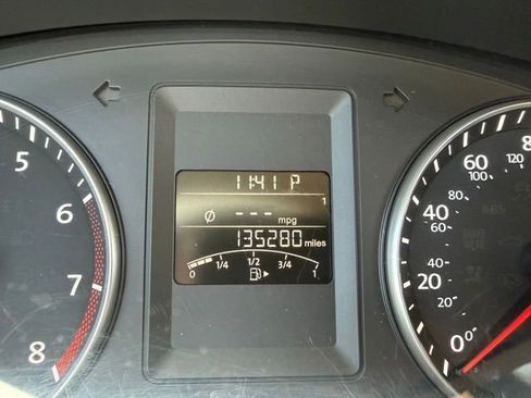 Used 2014 Volkswagen Jetta SE FWD image 11
