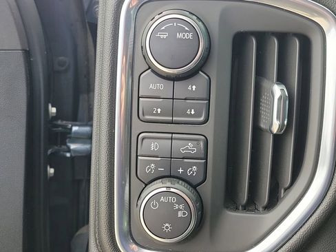 Certified 2021 Chevrolet Silverado 1500 RST image 21