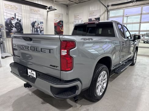 Used 2024 Chevrolet Silverado 1500 RST w/ Dark Appearance Package AWD/4WD image 8