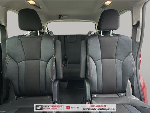 Used 2022 Subaru Ascent Premium w/ Convenience Package image 17