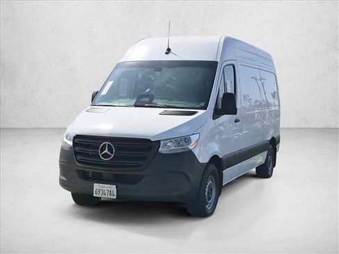 Used 2025 Mercedes-Benz Sprinter 2500 image 1