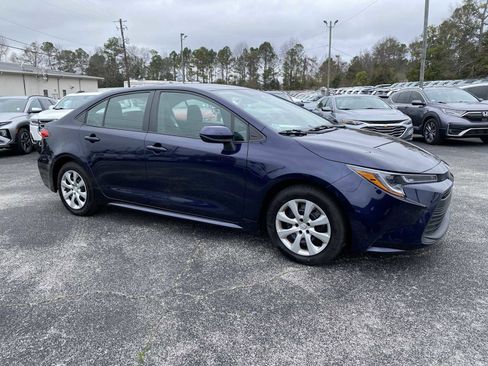 Used 2024 Toyota Corolla LE image 1