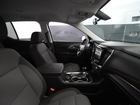 Used 2018 Chevrolet Traverse LT image 46