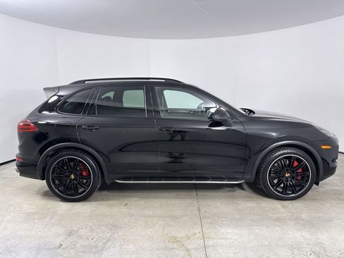 Certified 2015 Porsche Cayenne Turbo AWD/4WD image 8