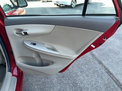 Used 2010 Toyota Corolla LE FWD image 20