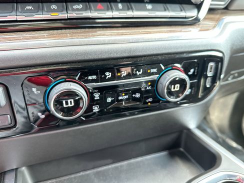 Used 2025 Chevrolet Silverado 1500 RST image 19