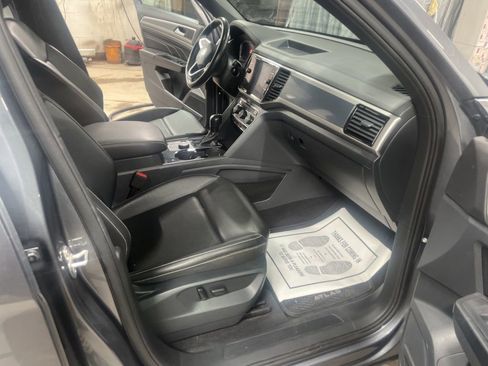 Used 2020 Volkswagen Atlas Cross Sport SEL image 14