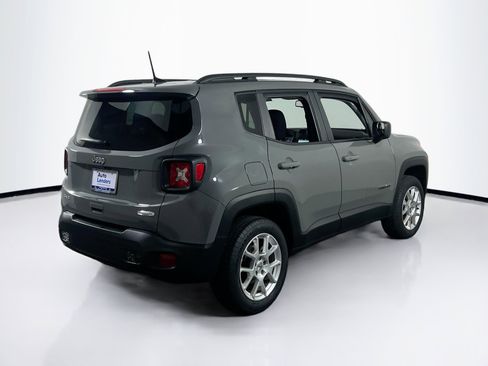 Used 2022 Jeep Renegade Latitude w/ Convenience Group image 5