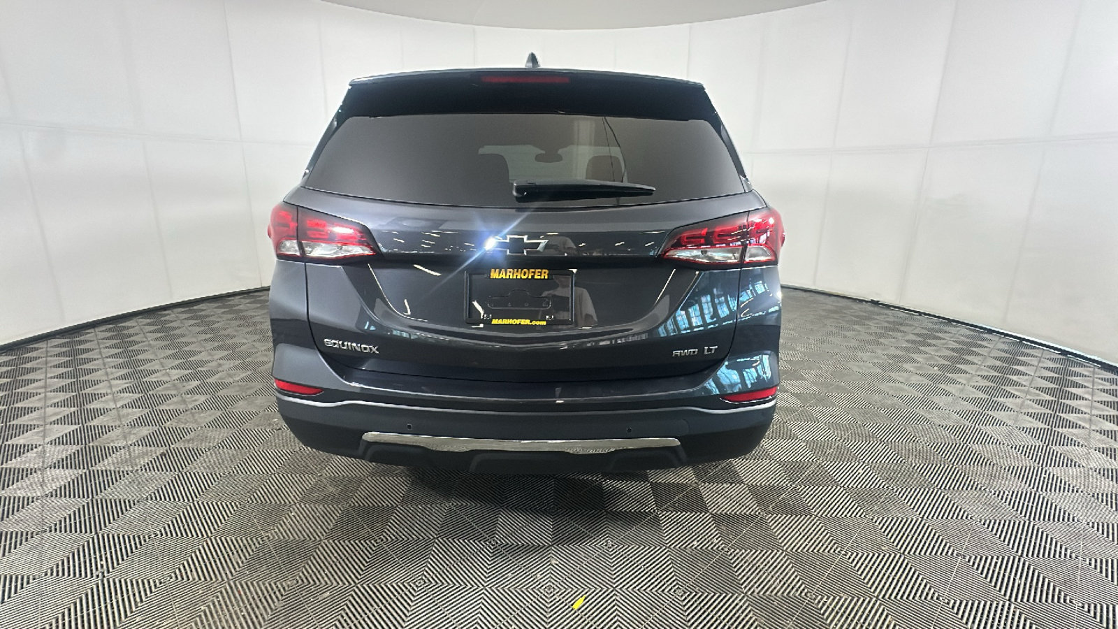 Used 2023 Chevrolet Equinox LT AWD/4WD image 4