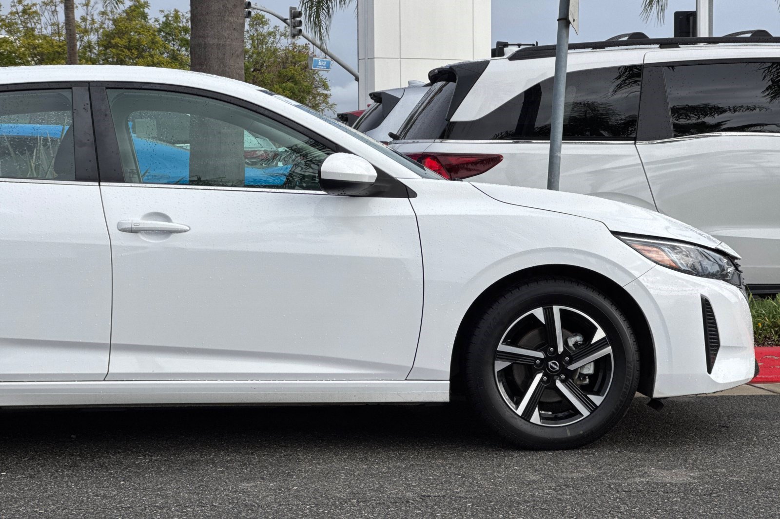 Used 2024 Nissan Sentra SV FWD image 33