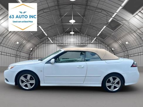 Used 2011 Saab 9-3 2.0T w/ Comfort Package image 2