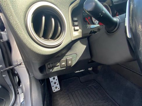 Used 2017 Toyota 86 RWD image 12