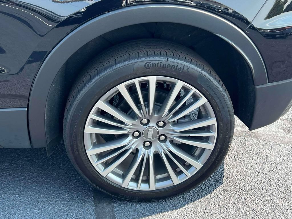 Used 2024 Cadillac XT4 Premium Luxury AWD/4WD image 9