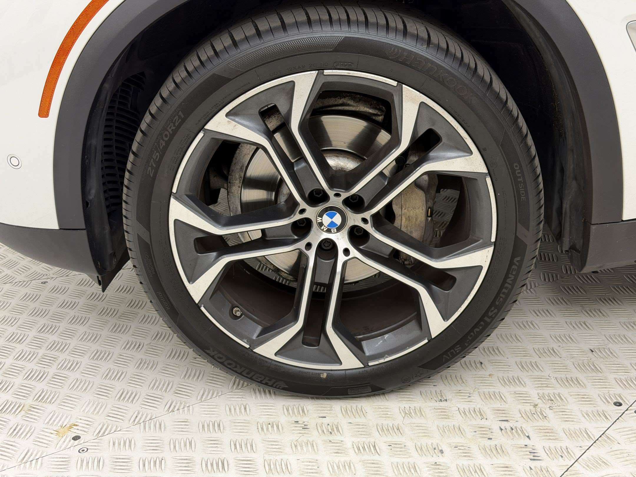 Used 2023 BMW X5 xDrive40i w/ Premium Package AWD/4WD image 13