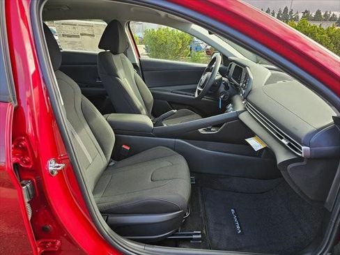 New 2026 Hyundai Elantra SE FWD image 11
