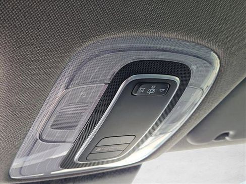 Used 2022 Hyundai Elantra SE image 13