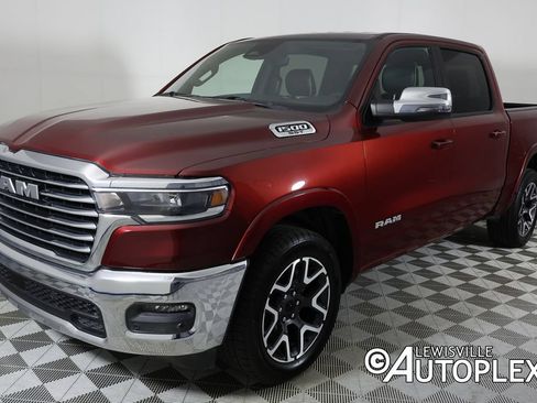 Used 2025 RAM 1500 Laramie AWD/4WD image 10