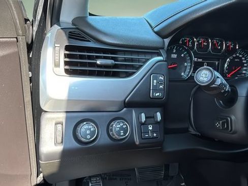 Used 2016 Chevrolet Tahoe LT w/ LT Signature Package AWD/4WD image 22