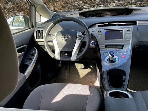 Used 2012 Toyota Prius Prime Base image 5