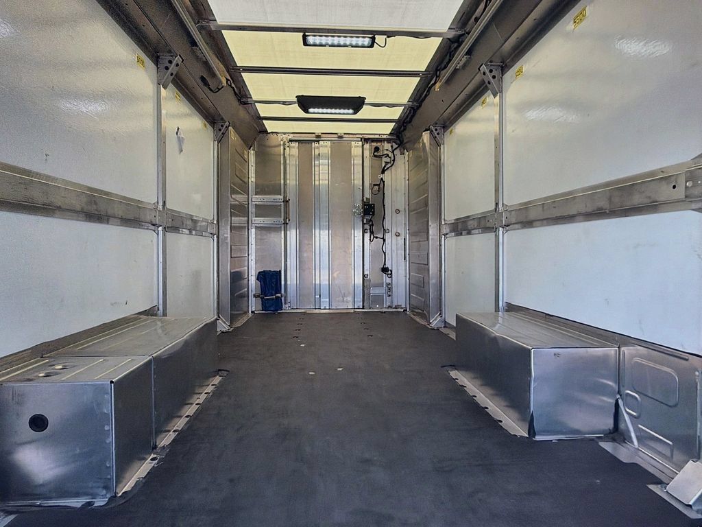 Used 2024 Chevrolet Brightdrop 600 w/ Commercial Equipment Package AWD/4WD image 29
