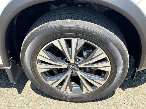Certified 2023 Nissan Rogue SV AWD/4WD image 7