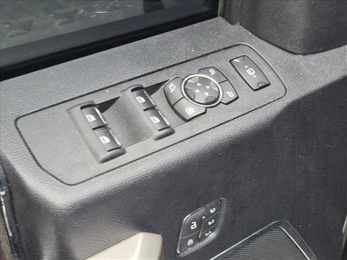 Used 2020 Ford F350 Lariat w/ Lariat Ultimate Package AWD/4WD image 12