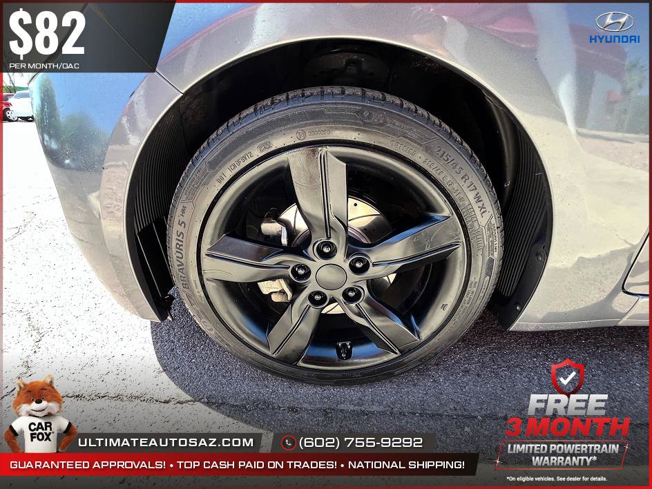 Used 2015 Hyundai Veloster FWD image 15
