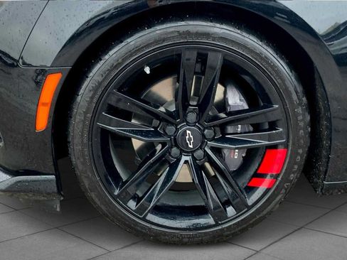 Used 2022 Chevrolet Camaro LT w/ Redline Edition RWD image 10