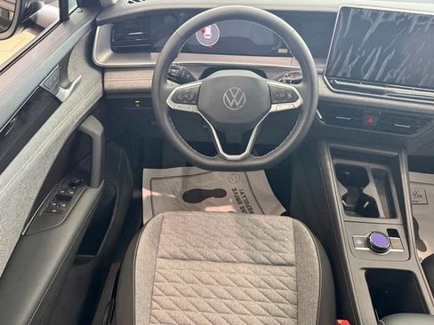 New 2025 Volkswagen Tiguan S FWD image 11