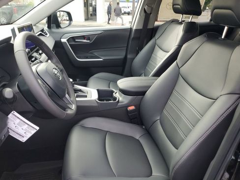 New 2025 Toyota RAV4 XLE Premium image 10