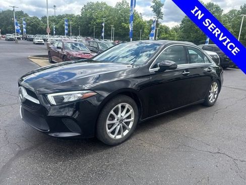 Used 2019 Mercedes-Benz A 220 4MATIC image 3