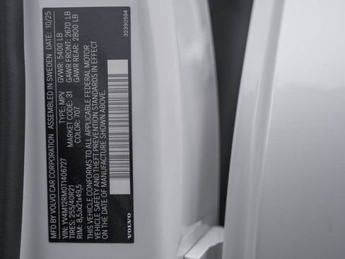 New 2026 Volvo XC60 B5 Ultra w/ Protection Package Premier image 33