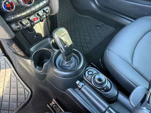 Used 2023 MINI Cooper Signature image 14