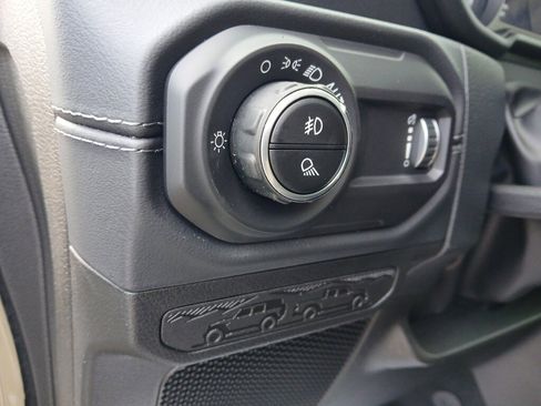 New 2025 Jeep Gladiator Sport image 34